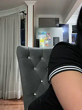 Snapshot of Sara_luna_ chatting on January 9, 2025, 12:57 am Sara luna online show from January 9, 2025, 12:57 am