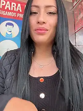 Snapshot of Sara_luna_ chatting on March 21, 2025, 3:46 pm Sara luna online show from March 21, 2025, 3:46 pm