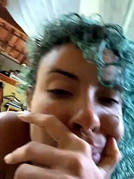 sammoura01 online show from March 25, 2026, 2:56 pm