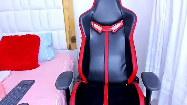 MadelineJackson online show from March 8, 2025, 3:17 am