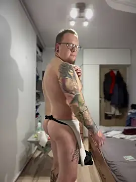 Snapshot of PierreNaked89 chatting on December 15, 2024, 10:04 pm PierreNaked89 online show from December 15, 2024, 10:04 pm