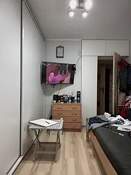 Snapshot of PierreNaked89 chatting on February 1, 2025, 6:19 pm PierreNaked89 online show from February 1, 2025, 6:19 pm