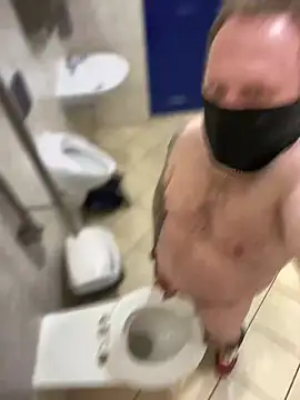 Snapshot of PierreNaked89 chatting on March 3, 2025, 6:01 pm PierreNaked89 online show from March 3, 2025, 6:01 pm