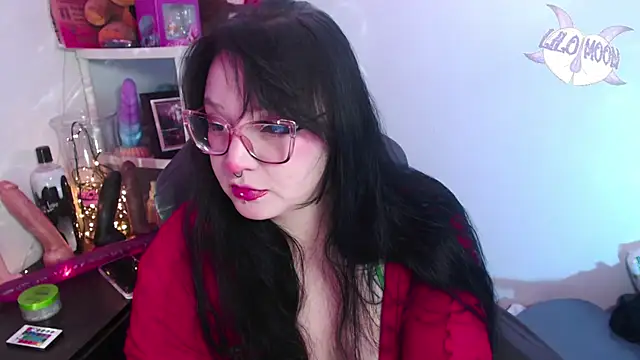 Snapshot of LiloMoon69 chatting on December 28, 2024, 3:26 am LiloMoon69 online show from December 28, 2024, 3:26 am