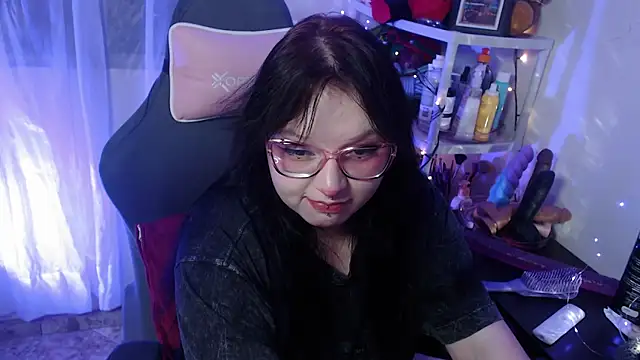 Snapshot of LiloMoon69 chatting on February 2, 2025, 7:41 am LiloMoon69 online show from February 2, 2025, 7:41 am