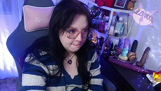 Snapshot of LiloMoon69 chatting on February 6, 2025, 3:48 am LiloMoon69 online show from February 6, 2025, 3:48 am