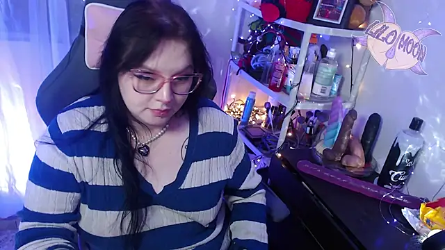 Snapshot of LiloMoon69 chatting on February 6, 2025, 6:51 am LiloMoon69 online show from February 6, 2025, 6:51 am