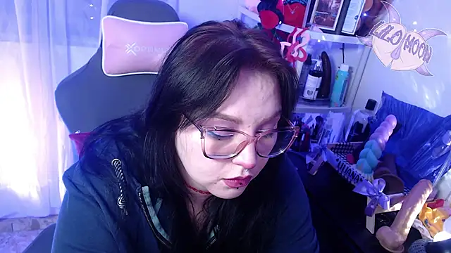 Snapshot of LiloMoon69 chatting on February 17, 2025, 3:15 am LiloMoon69 online show from February 17, 2025, 3:15 am