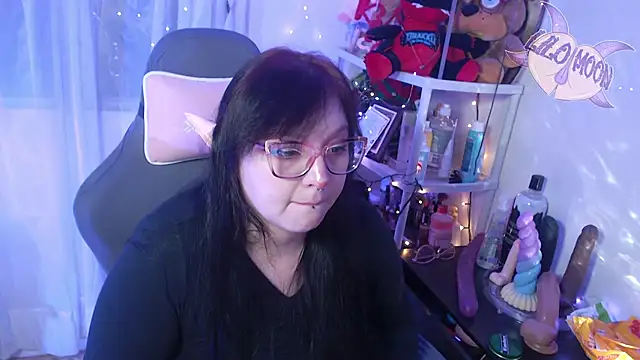 Snapshot of LiloMoon69 chatting on February 27, 2025, 7:23 am LiloMoon69 online show from February 27, 2025, 7:23 am