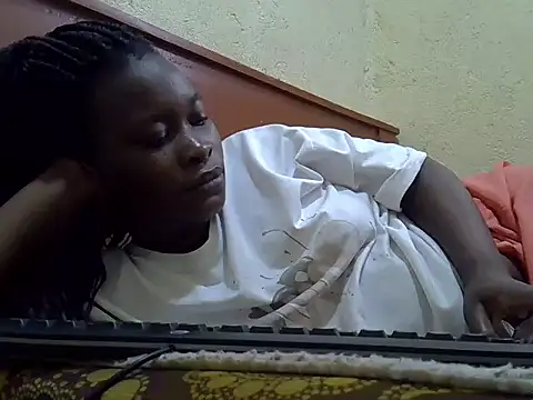 sexyblackya online show from April 16, 2026, 5:41 am