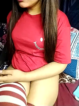 Snapshot of sexylaya2 chatting on April 26, 2026, 2:09 am sexylaya2 online show from April 26, 2026, 2:09 am