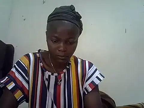 pretty vivy online show from March 18, 2025, 9:52 am