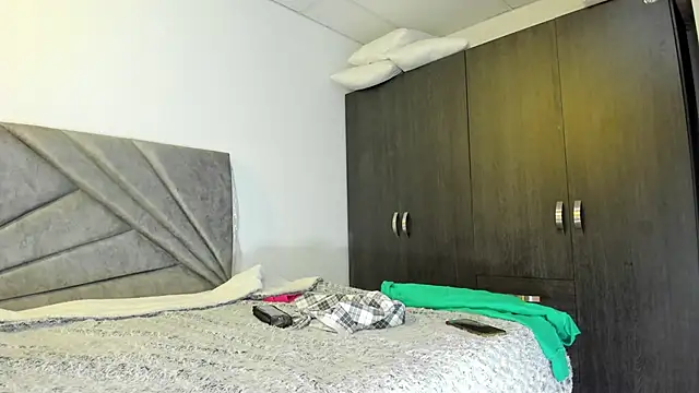 Deliciouscocoa online show from November 30, 2025, 11:53 pm