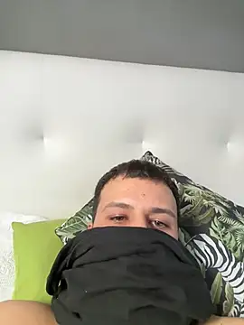 Snapshot of yayaya55598 chatting on February 3, 2025, 2:45 pm yayaya55598 online show from February 3, 2025, 2:45 pm