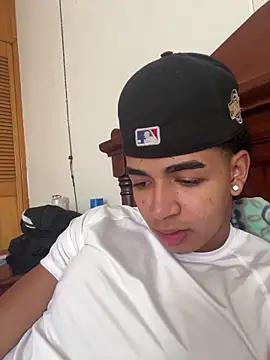 JoanG10 online show from April 19, 2026, 3:55 pm