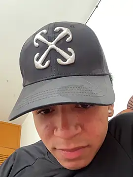 JoanG10 online show from April 21, 2026, 3:17 pm