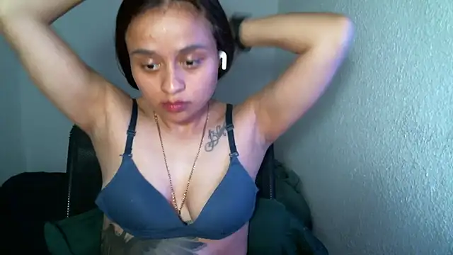 Snapshot of passion_sweet07 chatting on February 13, 2025, 1:40 am passion sweet07 online show from February 13, 2025, 1:40 am