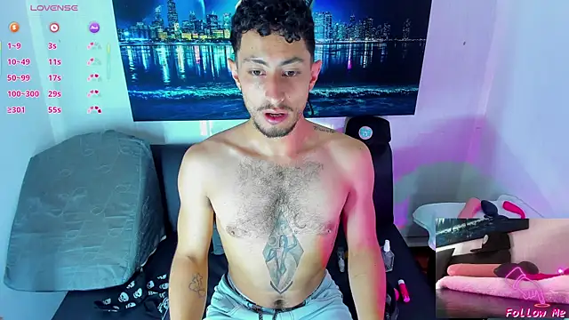 Piggy Eddy online show from September 17, 2025, 9:05 pm