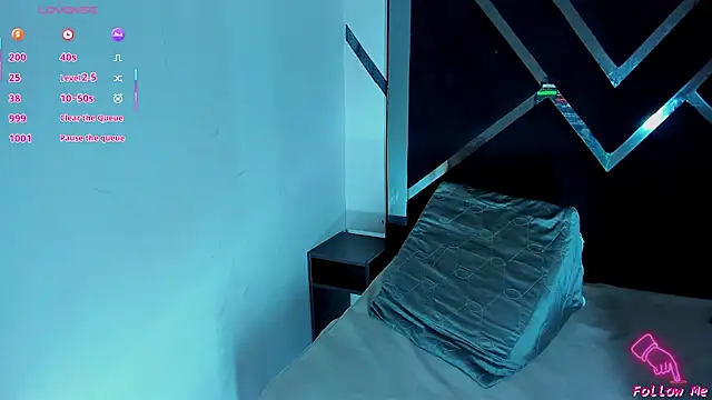 Piggy Eddy online show from November 8, 2025, 9:13 pm