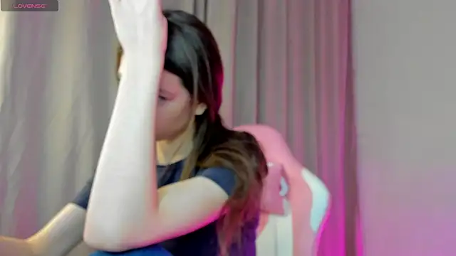 Nicole Charm online show from February 26, 2025, 11:04 pm