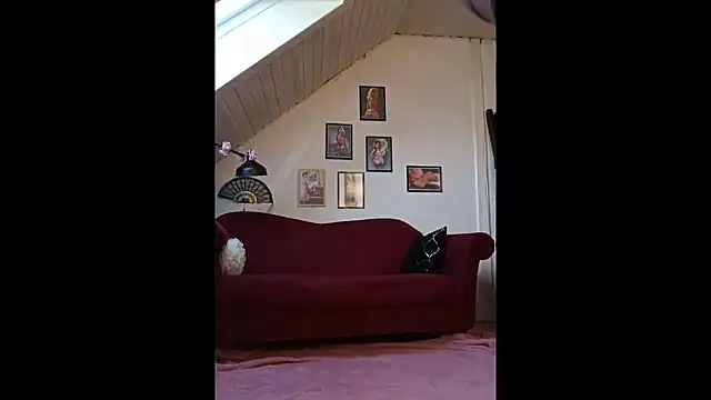 GinaBlonde online show from March 6, 2025, 8:30 am