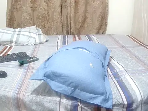 Snapshot of slender_sweet chatting on October 9, 2025, 8:40 pm slender sweet online show from October 9, 2025, 8:40 pm