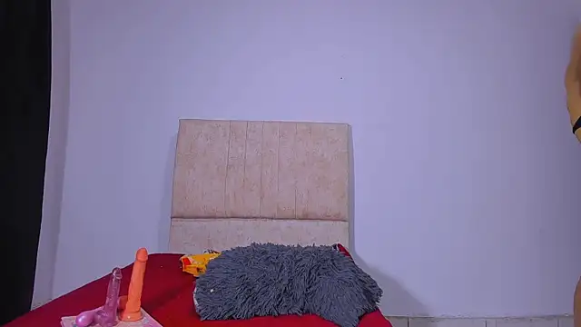 gatitaa777 online show from February 15, 2025, 2:58 am