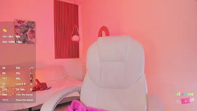 TiffanyWright online show from October 21, 2025, 11:22 am