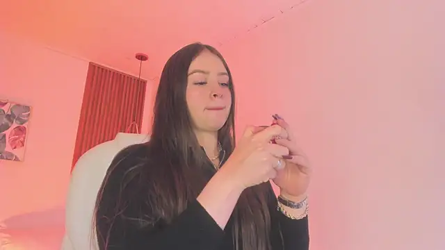 TiffanyWright online show from November 30, 2025, 1:26 pm