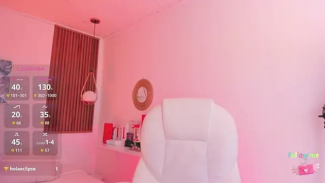 TiffanyWright online show from December 22, 2025, 1:19 pm