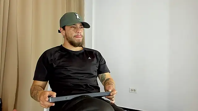 Beard xox online show from January 13, 2025, 10:13 pm