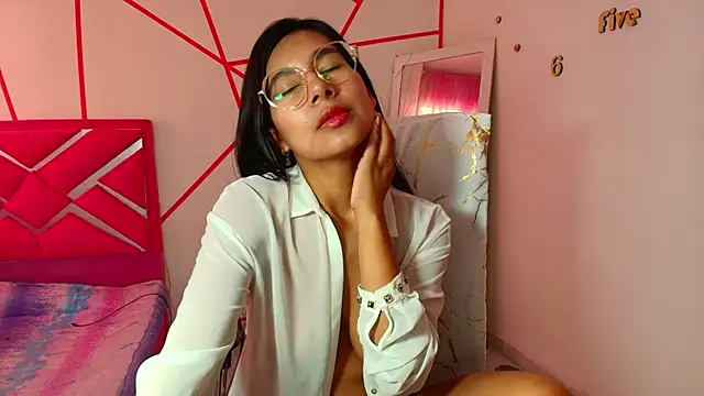  Jessi29  online show from January 19, 2025, 2:17 pm