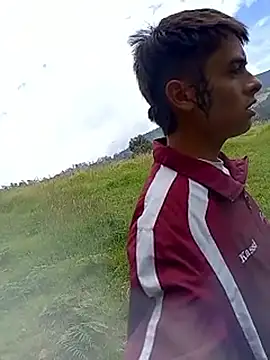 Cuervo maniaco online show from December 19, 2025, 5:42 pm