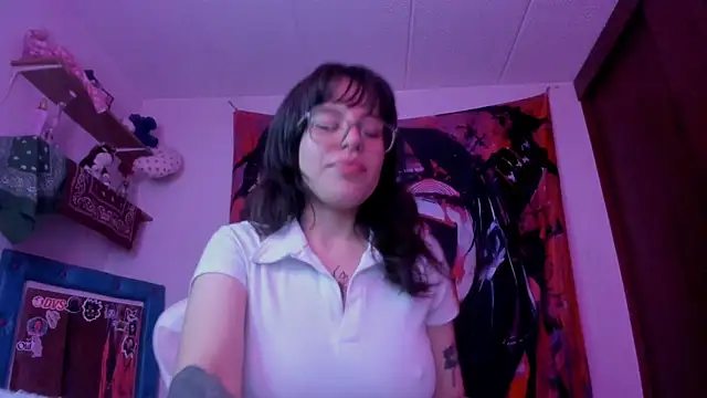 Lucyfx666 online show from May 15, 2026, 8:54 am