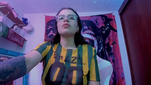 Lucyfx666 online show from June 3, 2026, 8:36 pm