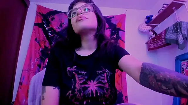 Lucyfx666 online show from July 4, 2026, 9:54 pm