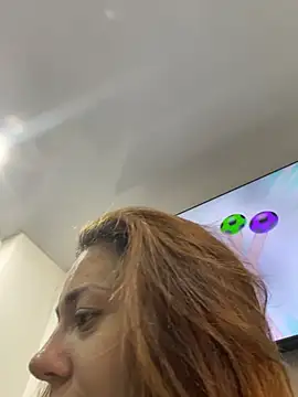 Snapshot of AnnbellaRosse chatting on March 13, 2025, 3:39 pm AnnbellaRosse online show from March 13, 2025, 3:39 pm