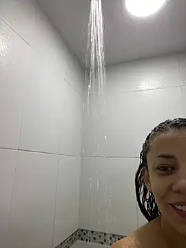 Snapshot of AnnbellaRosse chatting on March 20, 2025, 2:32 pm AnnbellaRosse online show from March 20, 2025, 2:32 pm