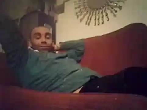 Snapshot of DrbigdickUK chatting on December 3, 2025, 8:40 pm DrbigdickUK online show from December 3, 2025, 8:40 pm