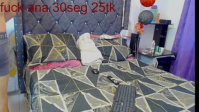 Snapshot of leoytessa_10 chatting on March 12, 2025, 3:18 pm leoytessa 10 online show from March 12, 2025, 3:18 pm