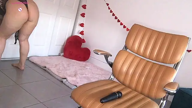 Snapshot of Sapphir3xoxo chatting on February 27, 2025, 10:53 pm Sapphir3xoxo online show from February 27, 2025, 10:53 pm