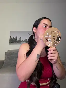SophieRoyals online show from June 19, 2026, 1:26 pm