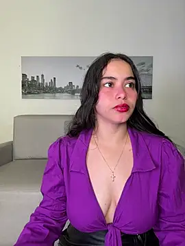 SophieRoyals online show from June 21, 2026, 1:46 pm