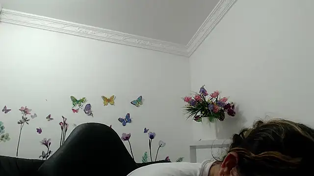 Snapshot of victoria_jones chatting on May 16, 2026, 1:10 pm victoria jones online show from May 16, 2026, 1:10 pm