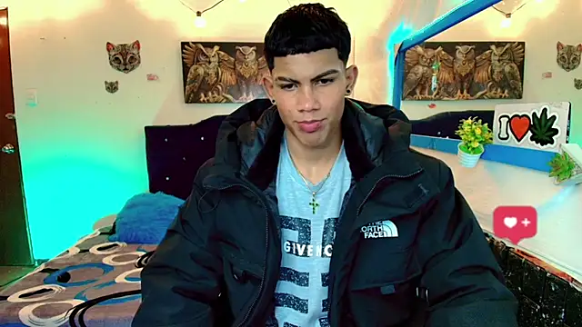 Damian latinxxx online show from February 7, 2025, 2:19 am