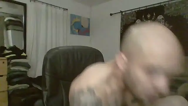 JohnnyDeep187 online show from January 6, 2025, 12:02 pm