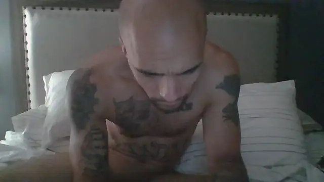 JohnnyDeep187 online show from August 1, 2026, 9:41 am