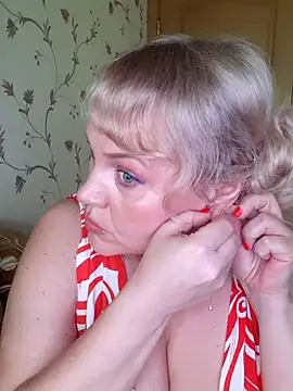 IsabellaBoni online show from June 11, 2026, 6:33 am