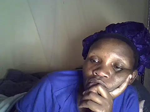 Snapshot of Sweet_serah chatting on June 27, 2026, 12:22 pm Sweet serah online show from June 27, 2026, 12:22 pm