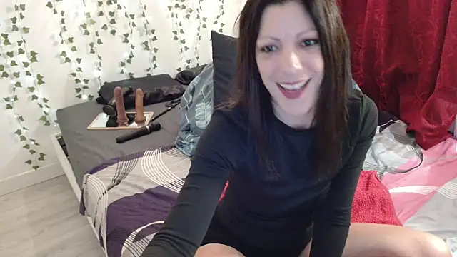 Cataleyaloca online show from November 24, 2025, 4:07 pm